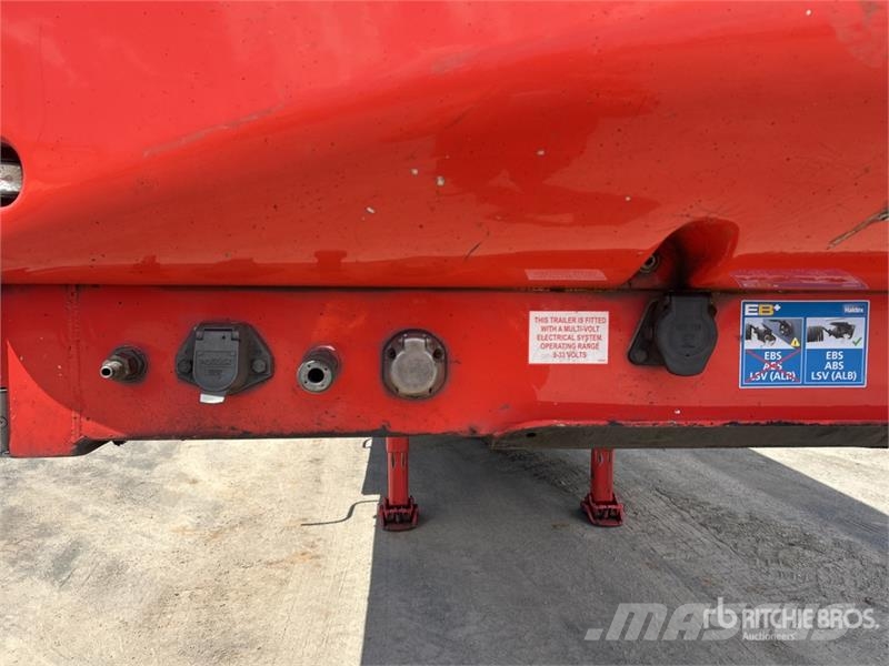 MaxiTrans 13.3 m Tri/A Step Deck Curtain Side Trailer Rimorchi centinati