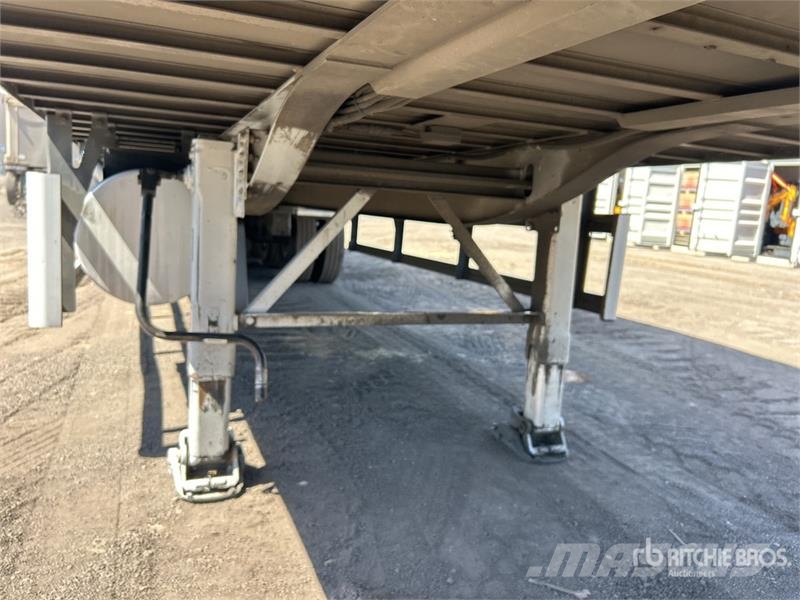 MaxiTrans 13.3 m Tri/A Refrigerated Trailer Semirimorchi a temperatura controllata