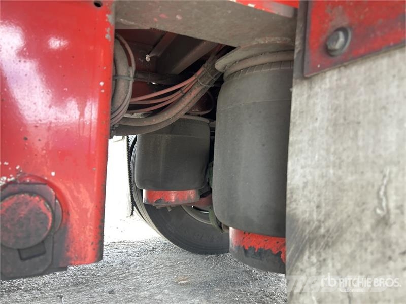 MaxiTrans 13.3 m Tri/A Step Deck Curtain Side Trailer Rimorchi centinati