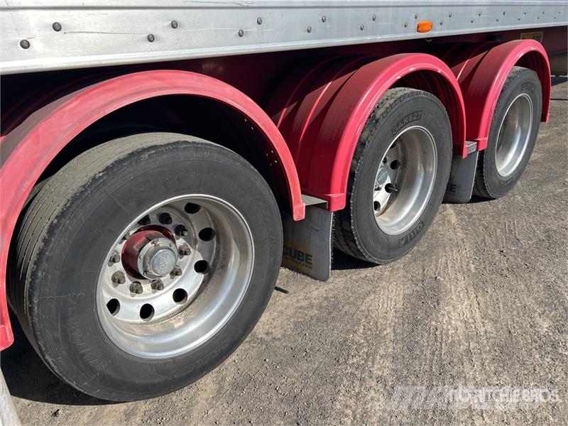 MaxiTrans 13.3 m Tri/A Refrigerated Trailer (Inoperable) Semirimorchi a temperatura controllata