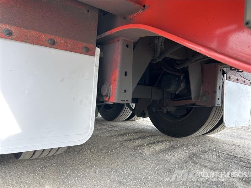 MaxiTrans 13.3 m Tri/A Step Deck Curtain Side Trailer 侧帘拖车