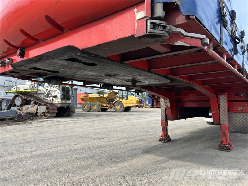 MaxiTrans 13.3 m Tri/A Step Deck Curtain Side Trailer 侧帘拖车