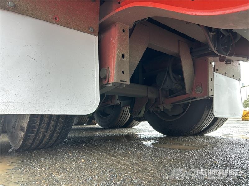 MaxiTrans 13.3 m Tri/A Step Deck Curtain Side Trailer مقطورات بغطاء جانبي