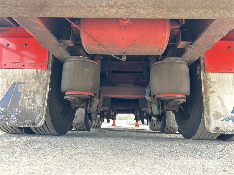 MaxiTrans 13.3 m Tri/A Step Deck Curtain Side Trailer Rimorchi centinati
