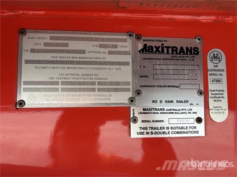 MaxiTrans 13.3 m Tri/A Step Deck Curtain Side Trailer Ponyvás pótkocsik