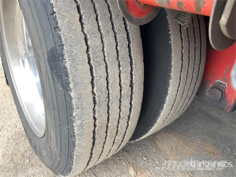 MaxiTrans 13.3 m Tri/A Step Deck Curtain Side Trailer Rimorchi centinati