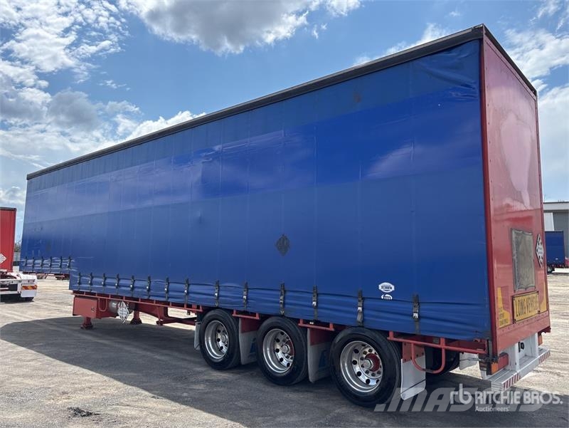 MaxiTrans 13.4 m Tri/A Step Deck Curtain Side Trailer مقطورات بغطاء جانبي