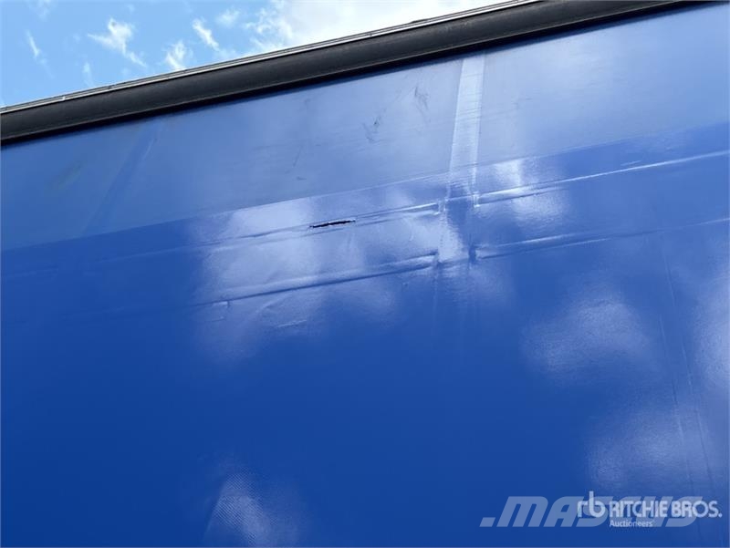 MaxiTrans 13.4 m Tri/A Step Deck Curtain Side Trailer 侧帘拖车