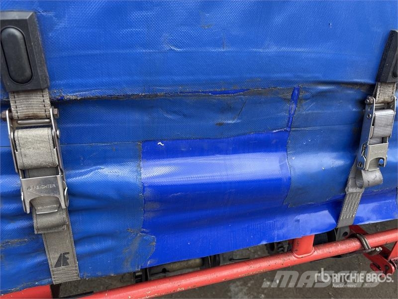 MaxiTrans 13.4 m Tri/A Step Deck Curtain Side Trailer 侧帘拖车