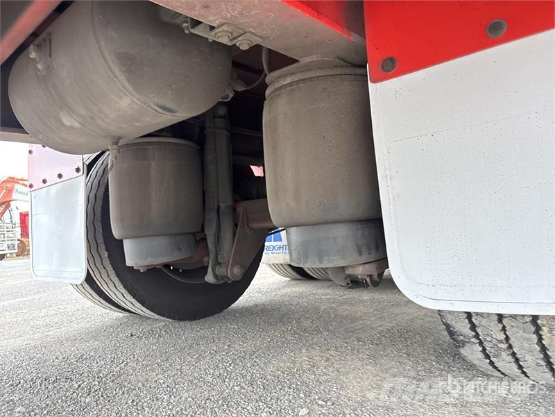 MaxiTrans 13.4 m Tri/A Step Deck Curtain Side Trailer Caja de lona