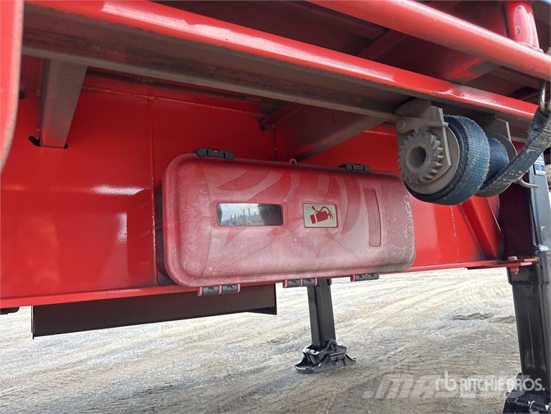 MaxiTrans 13.4 m Tri/A Step Deck Curtain Side Trailer 侧帘拖车