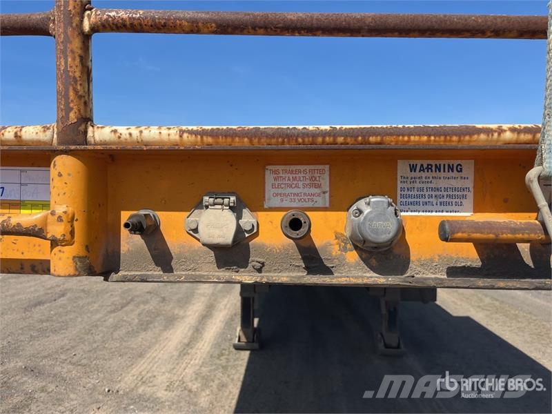 MaxiTrans 13.4 m Tri/A Step Deck Trailer Remorque surbaissée