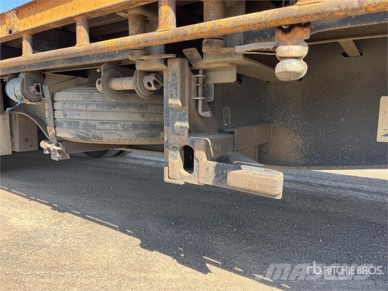 MaxiTrans 13.4 m Tri/A Step Deck Trailer Remorque surbaissée
