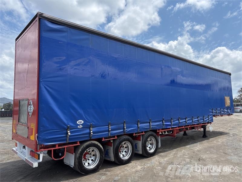 MaxiTrans 13.4 m Tri/A Step Deck Curtain Side Trailer 侧帘拖车