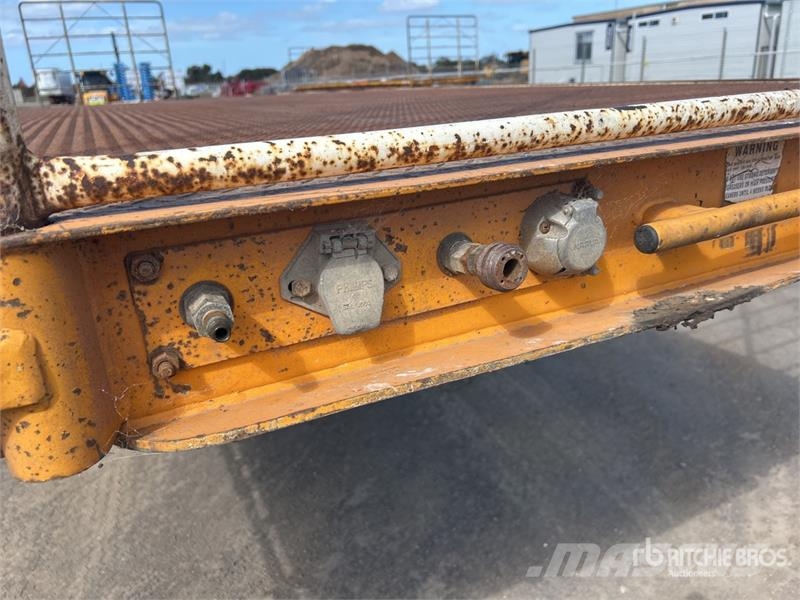 MaxiTrans 13.4 m Tri/A Flatbed Trailer Prikolice platforme/otvoreni sanduk