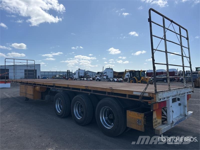 MaxiTrans 13.4 m Tri/A Flatbed Trailer Prikolice platforme/otvoreni sanduk