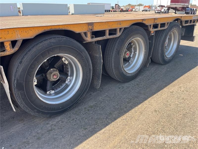 MaxiTrans 13.4 m Tri/A Step Deck Trailer Remorque surbaissée