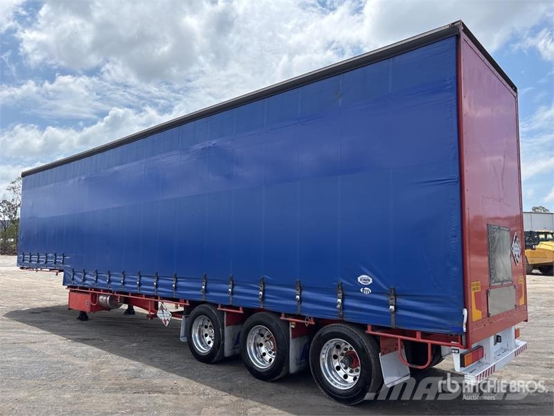 MaxiTrans 13.4 m Tri/A Step Deck Curtain Side Trailer 侧帘拖车