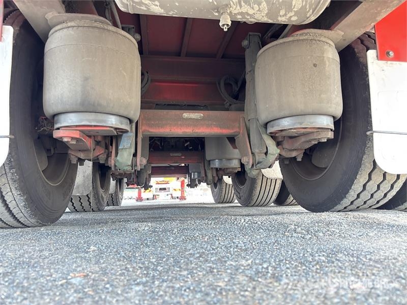 MaxiTrans 13.4 m Tri/A Step Deck Curtain Side Trailer مقطورات بغطاء جانبي