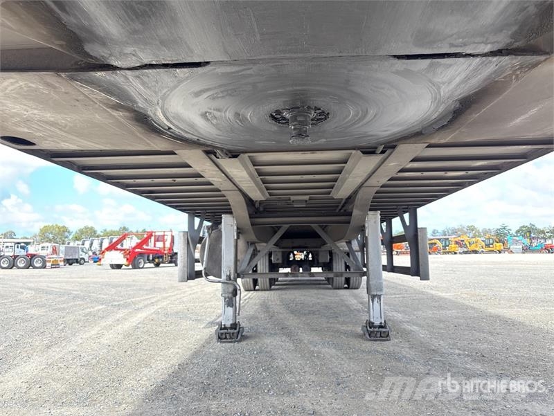MaxiTrans 13.4 m Tri/A Refrigerated Trailer Hűtős félpótkocsik