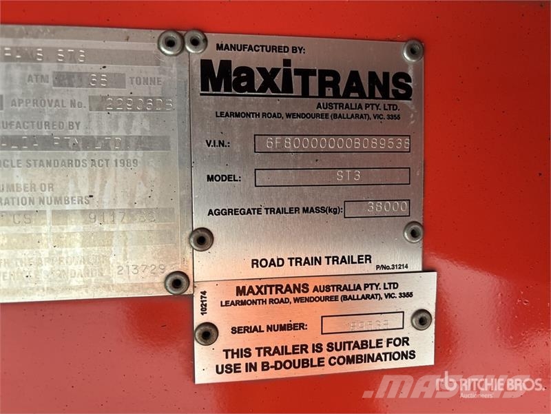 MaxiTrans 13.4 m Tri/A Step Deck Curtain Side Trailer Caja de lona