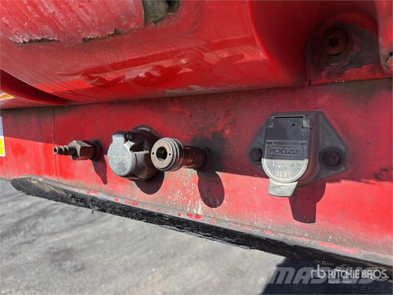 MaxiTrans 13.4 m Tri/A Curtain Side Trailer Ponyvás pótkocsik