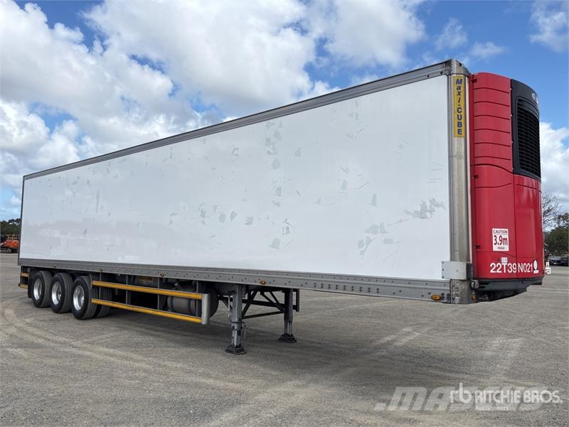 MaxiTrans 13.4 m Tri/A Refrigerated Trailer Hűtős félpótkocsik