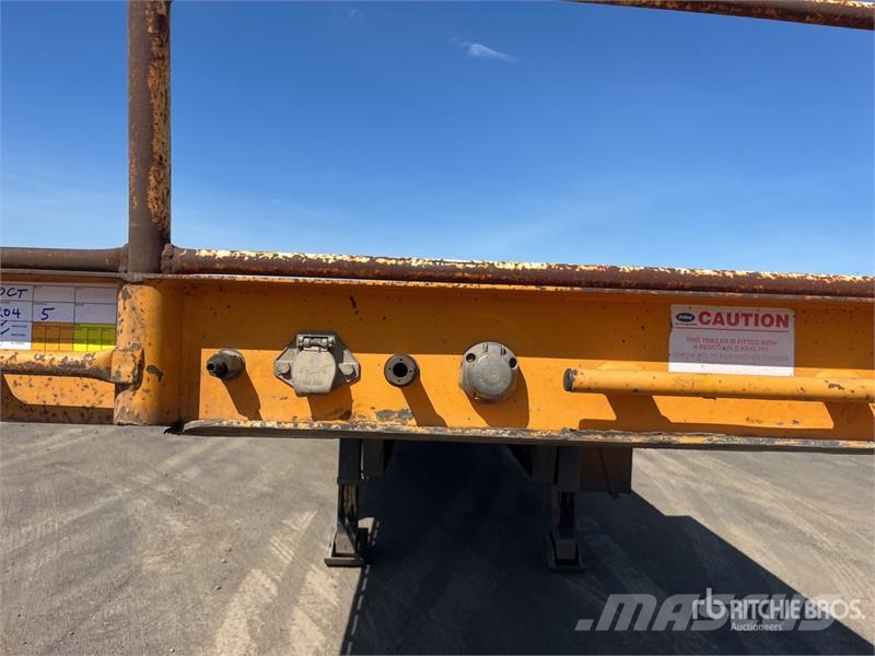 MaxiTrans 13.4 m Tri/A Step Deck Trailer Remorque surbaissée