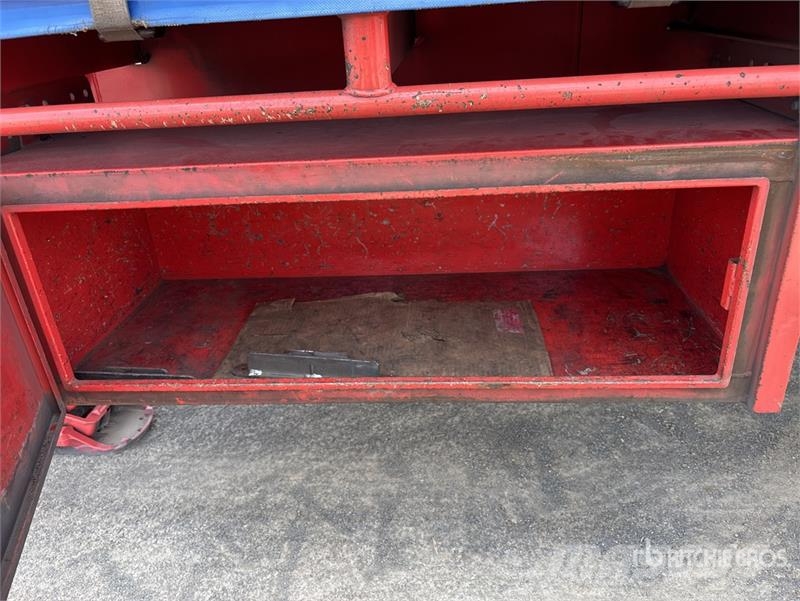MaxiTrans 13.4 m Tri/A Step Deck Curtain Side Trailer مقطورات بغطاء جانبي