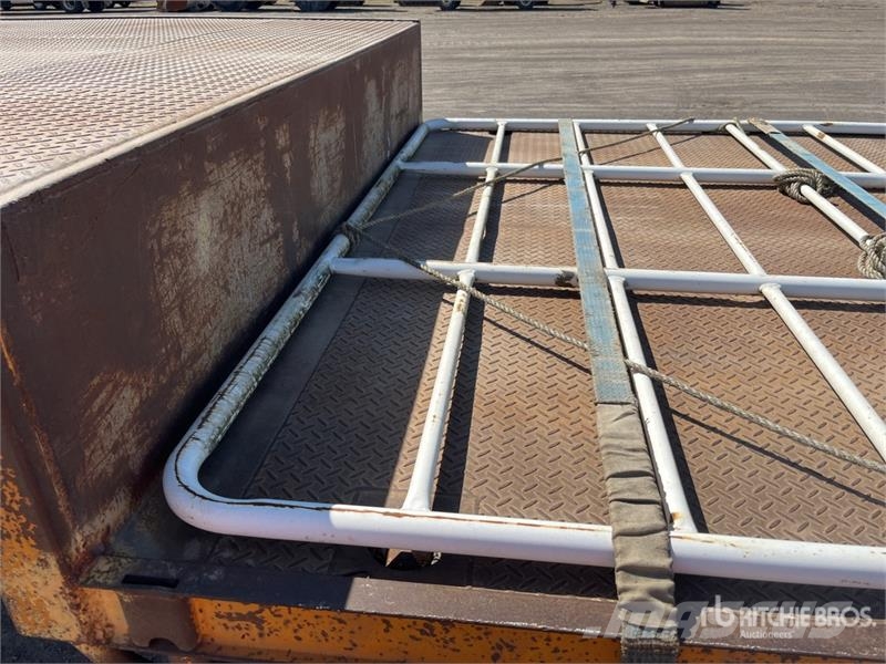MaxiTrans 13.4 m Tri/A Step Deck Trailer Remorque surbaissée