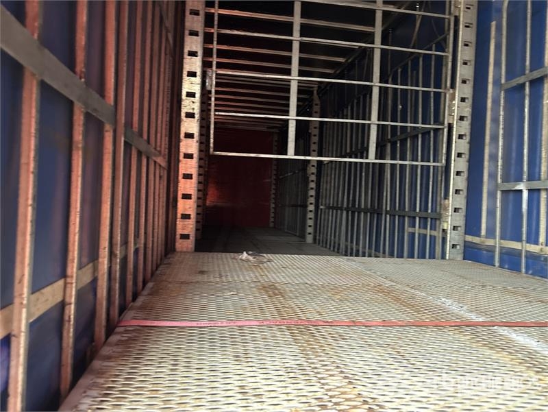 MaxiTrans 13.4 m Tri/A Step Deck Curtain Side Trailer Caja de lona