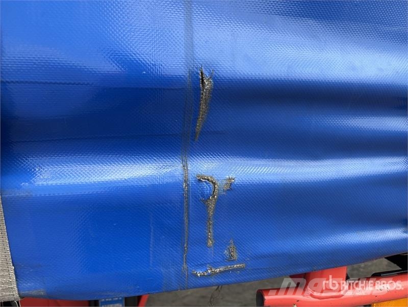 MaxiTrans 13.4 m Tri/A Step Deck Curtain Side Trailer 侧帘拖车