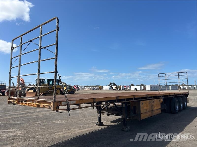 MaxiTrans 13.4 m Tri/A Flatbed Trailer Prikolice platforme/otvoreni sanduk