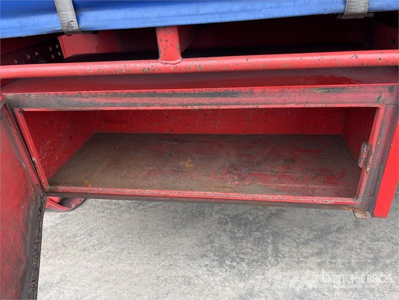 MaxiTrans 13.4 m Tri/A Step Deck Curtain Side Trailer Caja de lona
