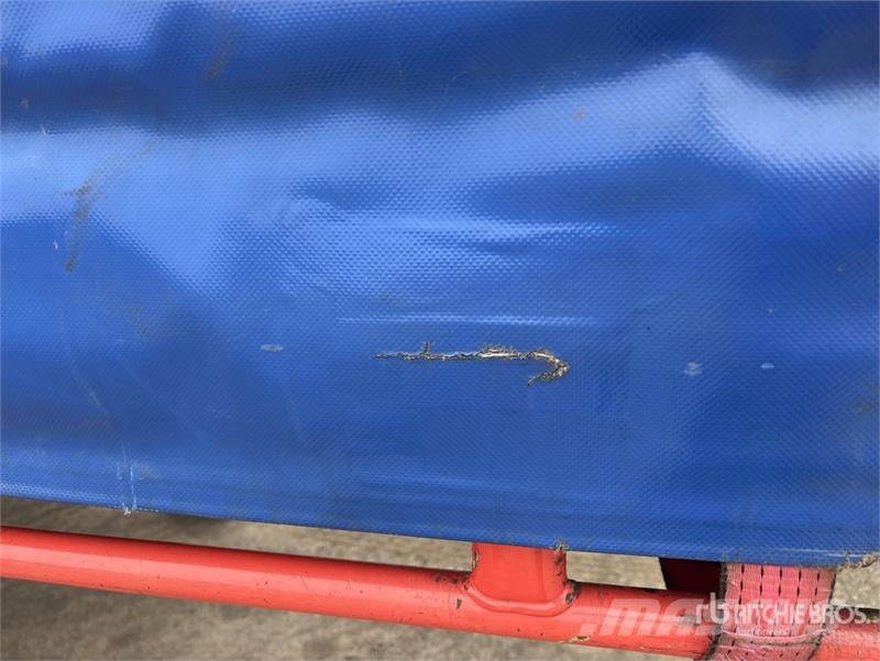 MaxiTrans 13.4 m Tri/A Step Deck Curtain Side Trailer Caja de lona