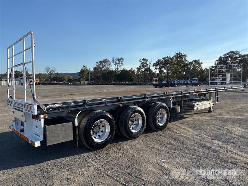 MaxiTrans 13.6 m Tri/A Flatbed Trailer Flatbed/Dropside trailers