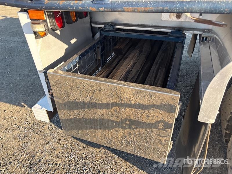 MaxiTrans 13.6 m Tri/A Flatbed Trailer Flatbed/Dropside trailers