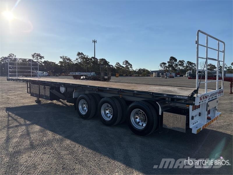 MaxiTrans 13.6 m Tri/A Flatbed Trailer Flatbed/Dropside trailers