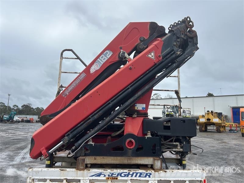 MaxiTrans 13.6 m Tri/A 2015 Knuckle Crane Step Deck Trailer Caricatore basso