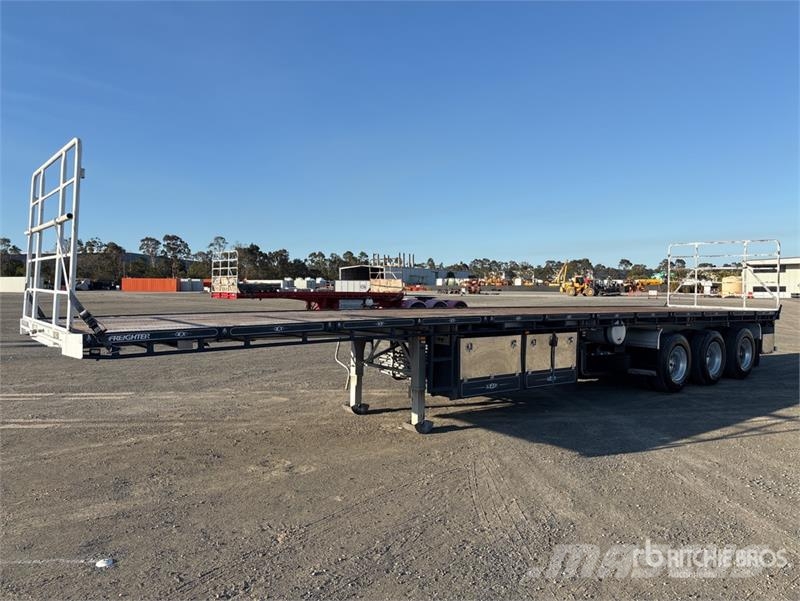MaxiTrans 13.6 m Tri/A Flatbed Trailer Flatbed/Dropside trailers
