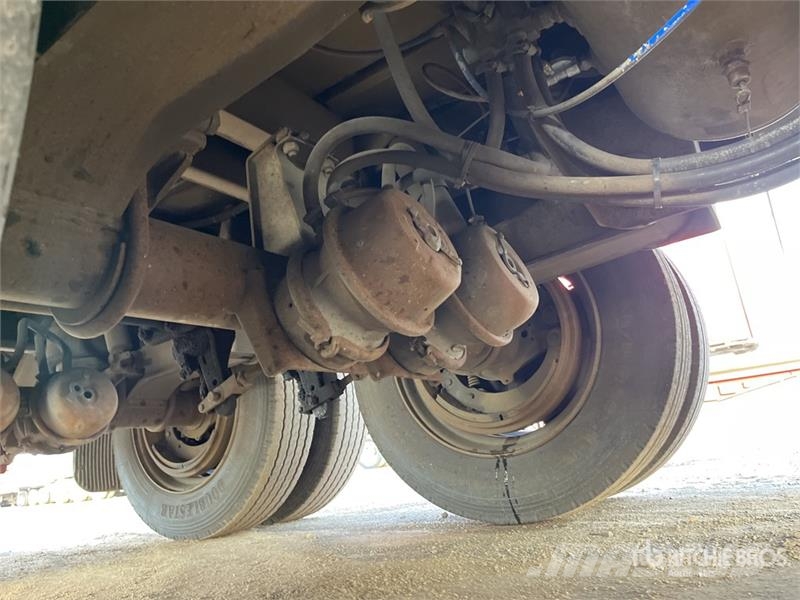 MaxiTrans 13 m Tri/A Step Deck Curtain Side Trailer Ponyvás pótkocsik