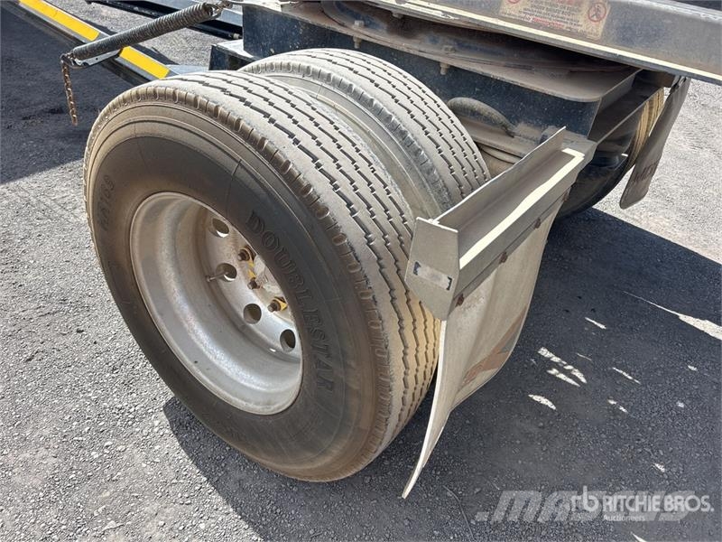 MaxiTrans 5.8 m Super Dog End Dump Trailer Kipper