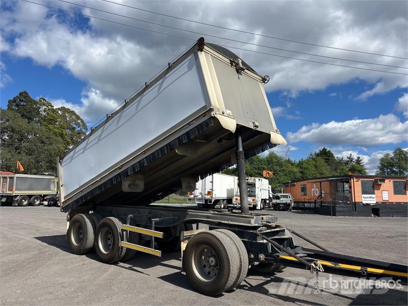 MaxiTrans 5.8 m Super Dog End Dump Trailer Kipper