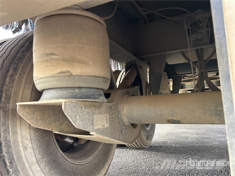 MaxiTrans 5.8 m Super Dog End Dump Trailer Kipper