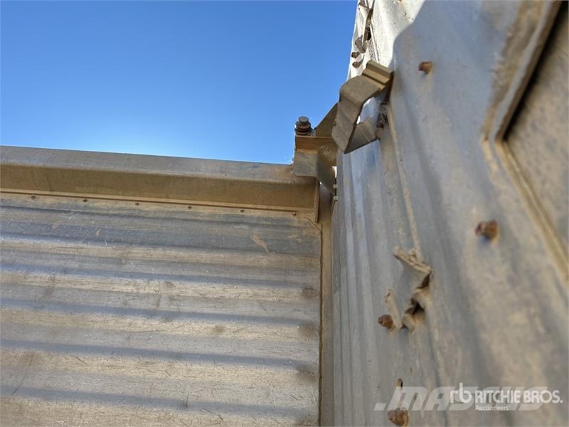 MaxiTrans 5.8 m Super Dog End Dump Trailer Billenő pótkocsik