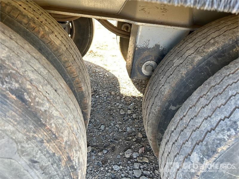 MaxiTrans 5.8 m Super Dog End Dump Trailer Billenő pótkocsik