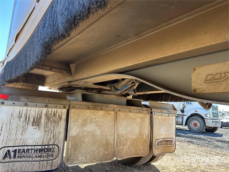 MaxiTrans 5.8 m Super Dog End Dump Trailer Billenő pótkocsik
