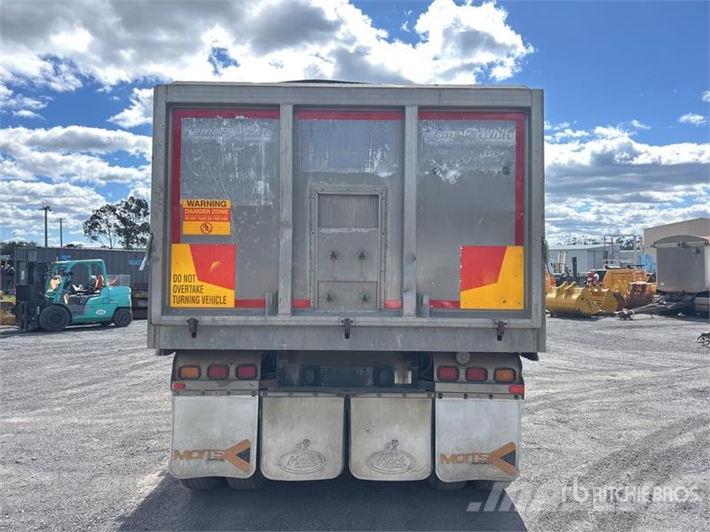MaxiTrans 5.8 m Super Dog End Dump Trailer Kipper