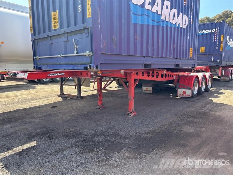 MaxiTrans 6.1 m Tri/A Lead Container Trailer Konteinerveohaagised