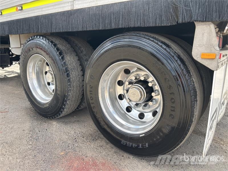MaxiTrans 6 m Super Dog End Dump Trailer Sora- ja kippiperävaunut